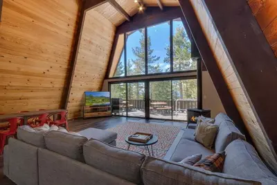 Image de Belle maison à Dollar Point Tahoe City avec bain à remous - Hoa Commodités.