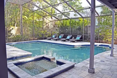 Image de Luxe Siesta Key Location de vacances W / Piscine, Spa, et distance de marche de la plage