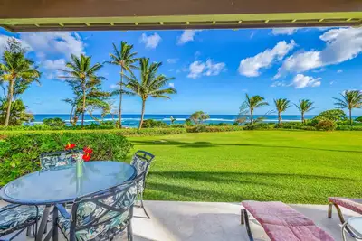 Image de Kaha Lani Resort # 119, Oceanfront, à quelques pas de la plage, Wifi gratuit et parking