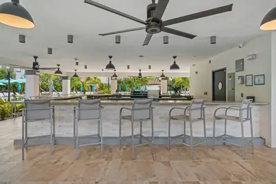 Image de Condo de luxe à Vista Cay Resort pour 8 personnes à côté du centre des congrès