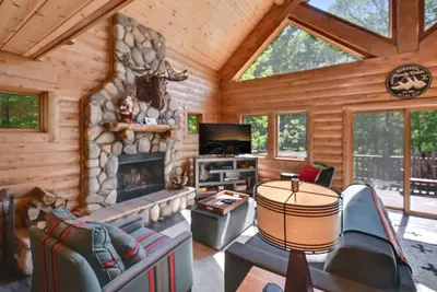 Image de 4br Mtn Cabin - Le paradis des skieurs - 13 personnes Combustion de feu à bois, WiFi dédié