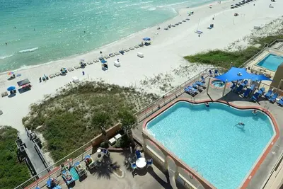 Image de Chaises de plage incluses Gulf front 3 chambres 2 salles de bain pour 8 à 10 personnes