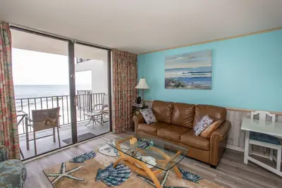 Image de Feels Like Home Dans Ce Magnifique 2 Chambres Ocean Front Condo