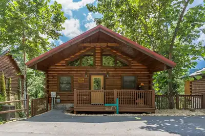 Image de Sur une branche - 1 chambre cabine Ă quelques minutes du centre-ville de Gatlinburg