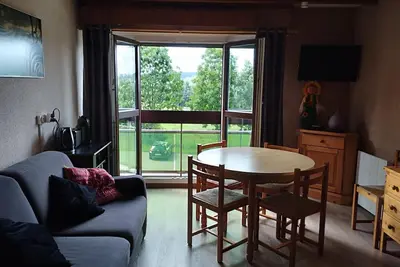 La Campagnarde 1 er étage vue dégagée Wifi grt_Offre 28-112 jrs + 2, 90m2/palier