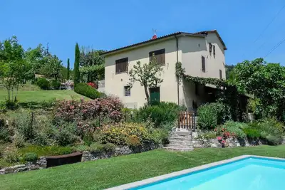 Belle villa rénovée avec piscine privée dans la Garfagnana intacte