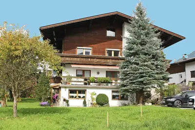 Image de Appartement spacieux à Stumm
