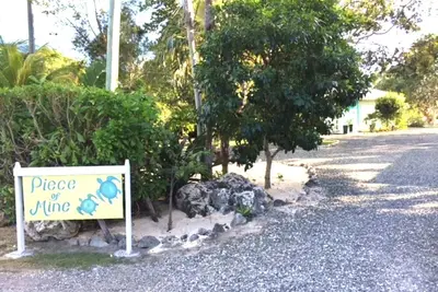 Image de PIÈCE De Mine Luxury Beach Villa. 396 Seaview Rd. Ee