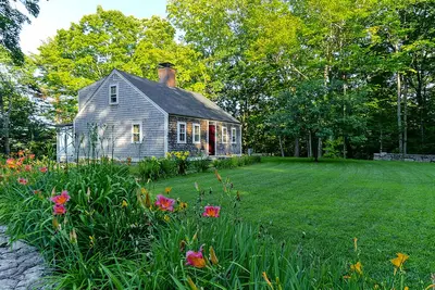 Image de Charme antique, équipements modernes, vue sur le lac et la montagne