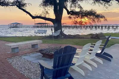 Image de Magnifique Coucher De Bord De Mer. . . À Minutes Des Casinos Et Du Lac Calcasieu