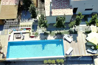 Image de Arriere Pays De Saint Florent. Piscine Et Spa