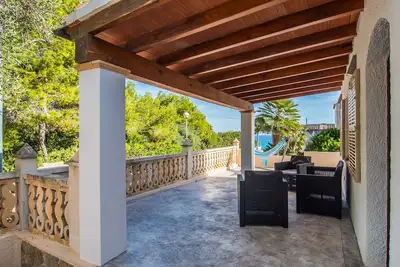 Image de Chalet à côté de la mer Méditerranée