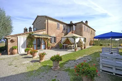 Image de Villa paisible avec piscine privée située à Cortona
