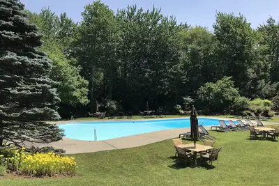 Image de Ski-in / Ski-Out, Chic, Foosball, Fireplace @ Best of Everything Stowe!