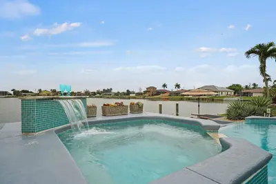 Image de Zero Edge Pool * Spa * Vélos * Kayaks * Plage et matériel de pêche * Wifi gratuit * Balcon *