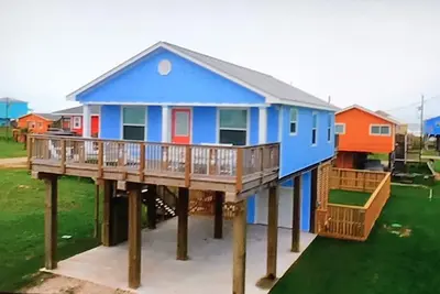 Image de Comme vu à la télé! ~ Enfants bienvenus ~ Promenade jusqu'à la plage ~ 3br