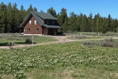 Image de Outland Meadows Guest House près de Yellowstone Park
