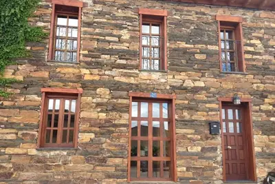 Image de Maison / villa - Muga de Alba