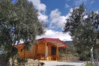 Image de Charmante maison écologique en bois dans une nature préservée entourant Sougia
