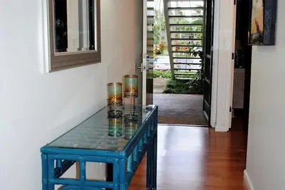 Image de Turtle Bay Corner Condo avec une vue Fairway!