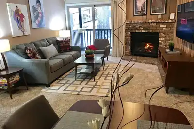 Image de Canyon Lodge Chamonix Condo. Minutes Walk From Lifts.