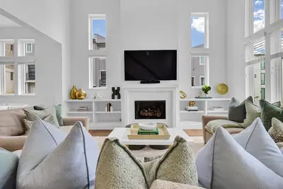 Image de *** SPÉCIAL *** N ° 1 sur 5 Super Luxe Homes Together! ! Tout neuf dans un emplacement de choix!