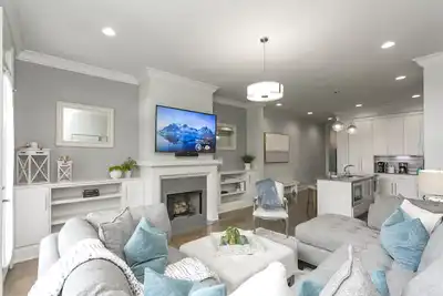 Image de Offre SPÉCIALE! # 5 de 6 maisons ensemble! Luxe dans un emplacement de choix avec terrasse sur le toit!