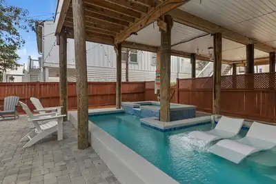 Image de Incroyable Seacrest 4 Bd / 4. 5 Ba - 12 personnes - Promenade facile à la plage! Wifi gratuit