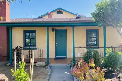 Image de 2 Bed 1 Ba, Cottage Grand Pa, Rentasl de vacances à long terme, sur un budget? 99 $ / nuit