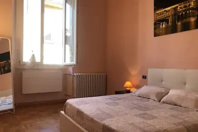 Image de Appartement « Red Pearl » plusieurs pas de la cathédrale et de l'Académie Wi-Fi gratuit