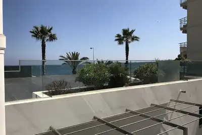 Image de Tres beau 3 pièces Palm beach Croisette à 20 mètres de la mer Cannes