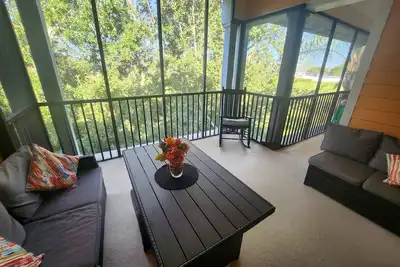 Image de PROPRIÉTÉ De Gran Bahama. RÉNOVÉ DERNIÈRE ANNÉE. Proche Reception / Piscine.