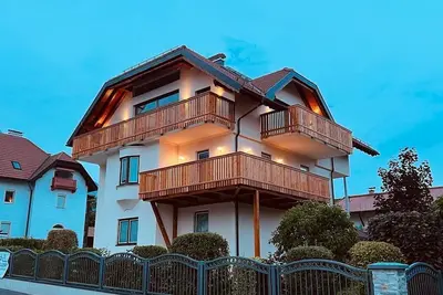 Image de Appartement Kristina dans la vieille maison rénovée avec brio à Innsbruck