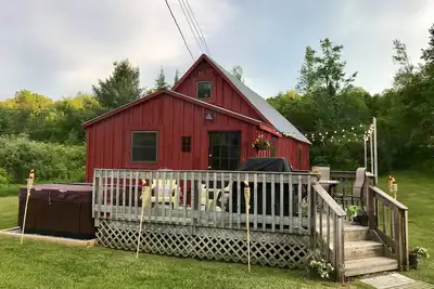 Image de Hideaway confortable près de Ludlow / Okemo. Jacuzzi! !