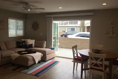 Image de Entièrement rénové, 6 couchages, à quelques pas de la plage.