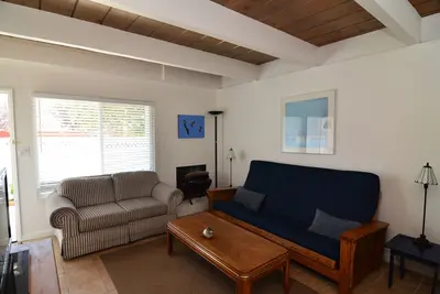 Image de Beachside Aptos - Promenade rapide à la plage, animaux acceptés, Wifi, laveuse et sécheuse