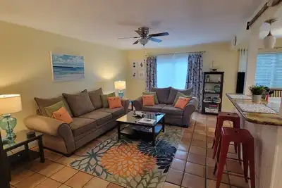 Image de ⚓ Votre maison loin de chez vous! A quelques minutes à pied de la plage avec piscine et tennis ⚓