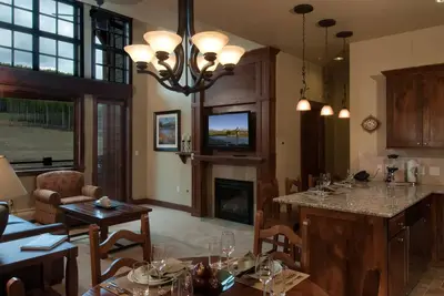 Image de 695 $ / nt 22-29, 2019 Ski In / Out Peak 7 Breckenridge