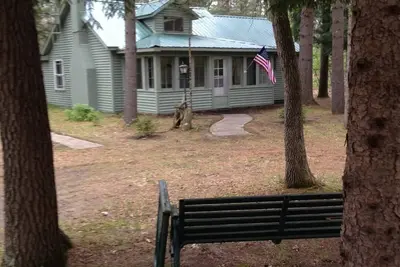 Image de La cabane de refuge de pins par Tippy Dam