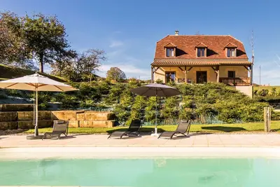 Image de Villa de luxe au bord de la piscine à Montignac