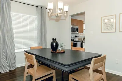 Image de Westfield, 5 min en voiture de Grand Park, 14 personnes + / Xbox