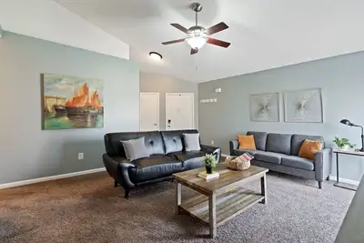 Image de * Family Friendly *, 5 min en voiture de Grand Park, Xbox et Foosball / 10 couchages