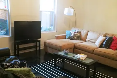 Image de Contemporain Urban 2Bd / 2Ba Condo Coeur de Midtown