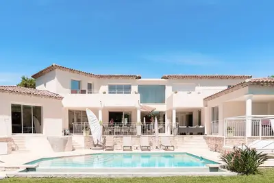 Image de Villa de luxe 260 m2 proche plage, Golfe de St Tropez, terrain 2500 m2