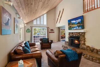 Image de * Propriétaire exploité * Maison privée de Tahoe Vista avec spa