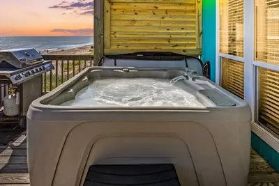 Image de MoonStone Ocean avant! 3 Br et 2 Bth, cuisine gastronomique Awesome Deck