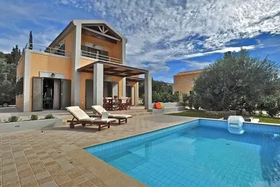 Image de Deux chambres à coucher villa de luxe avec piscine privée près de Argostoli