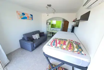 Image de Gris Studio 4 Places Avec Terrasse, Piscine Et Tennis À Deux Pas De La Plage
