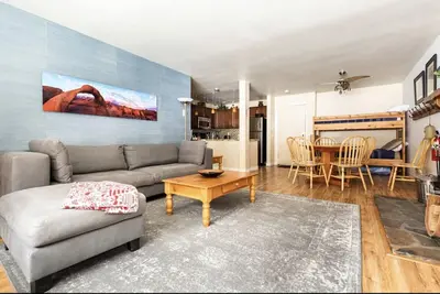 Image de Sommet # 19 escapade! Complexe d'agrément complet à distance de marche des remontées mécaniques et des pistes cyclables!