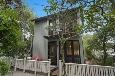 Image de 1 chalet Br en bord de mer - 20% d'économie de couleurs d'automne
